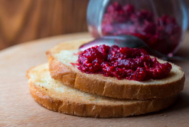 تصویر 4 از قیمت مربا زرشک با زرشک خشک + خرید باور نکردنی